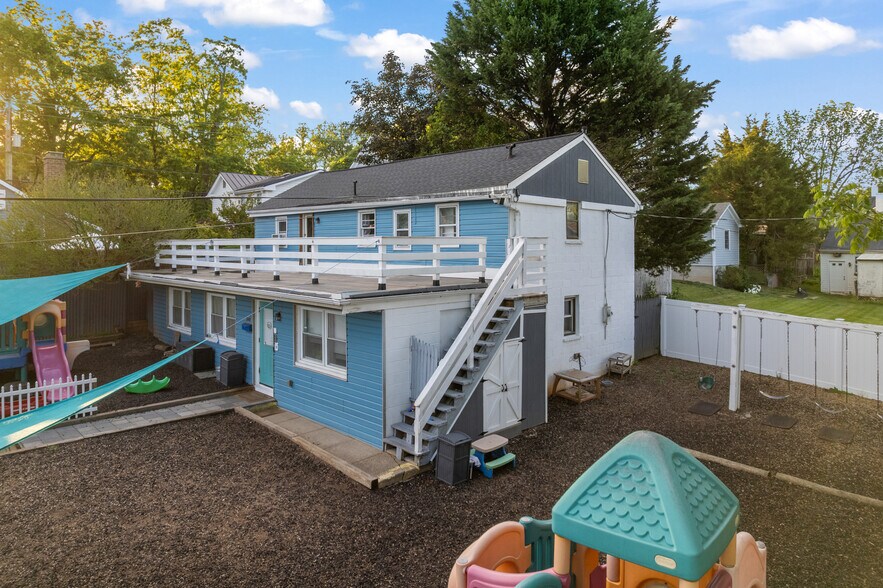 More Photos Of 248 Loudoun St SW, Leesburg Daycare Center For Lease