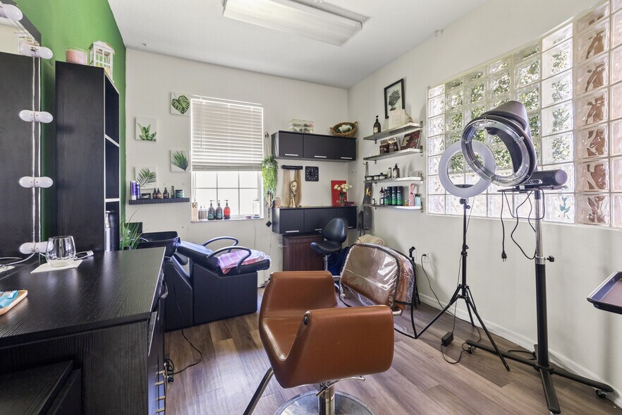 More Photos Of 10941-10943 Countryway Blvd, Tampa Medical For Lease