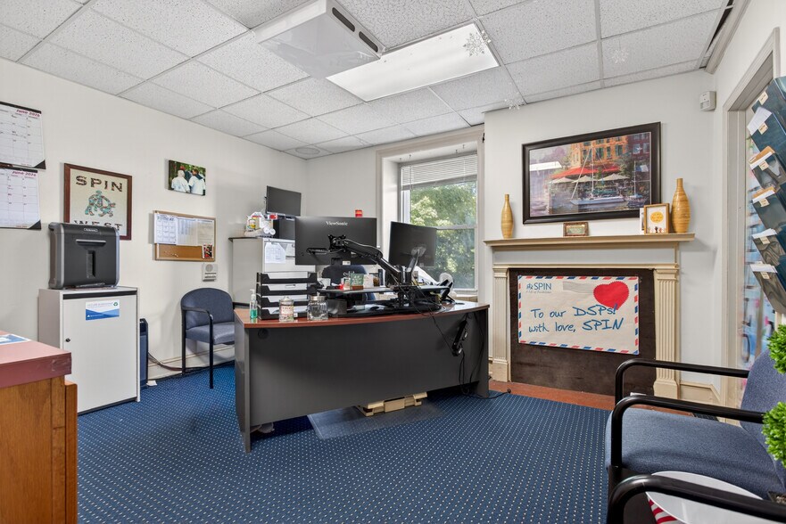 More Photos Of 820 E Vernon Rd, Philadelphia Unknown For Lease