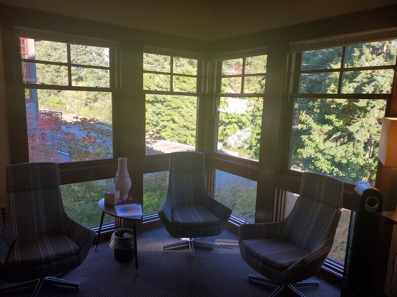 More Photos Of 2024 Caton Way SW, Olympia Medical For Lease