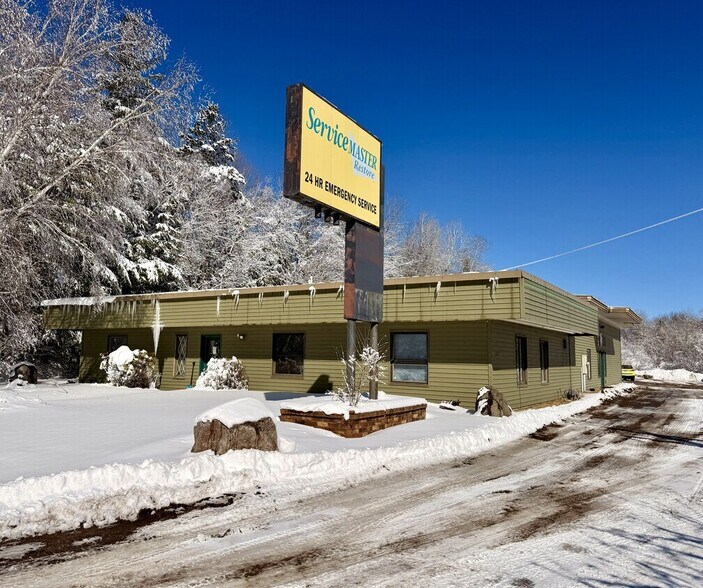 More Photos Of 5696 Highway 8, Rhinelander Flex For Sale