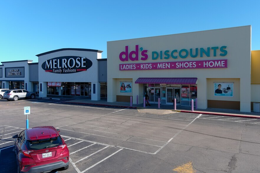 More Photos Of 5100-5198 Avenue H, Rosenberg Unknown For Lease