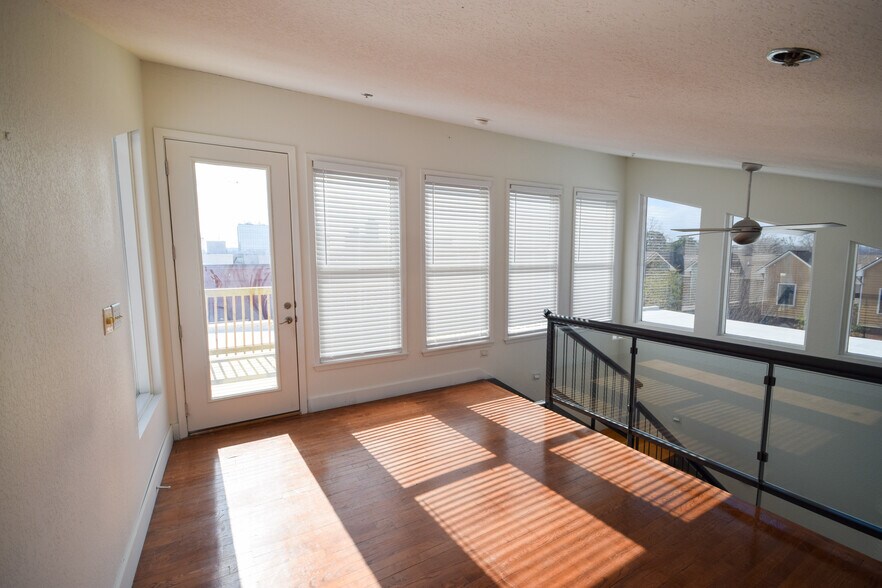 More Photos Of 417-419 Main St, North Little Rock Storefront Retail Office For Sale