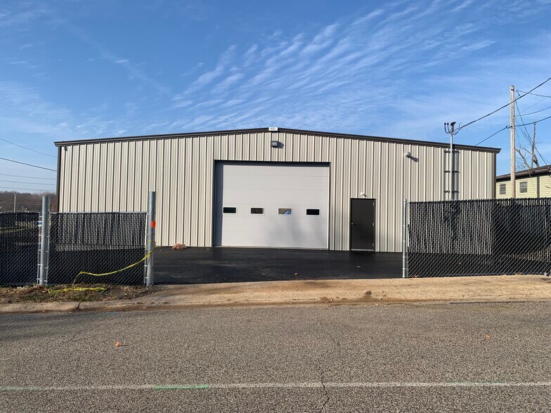 More Photos Of 9197 Saint Charles Rock Rd, Saint Louis Auto Dealership For Sale