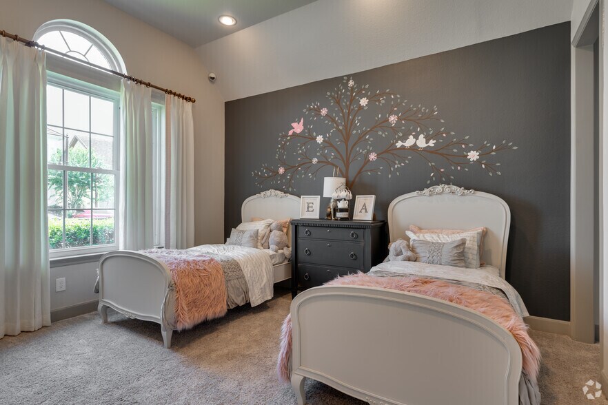 More Photos Of 18750 Interstate 45, Spring Unknown For Lease