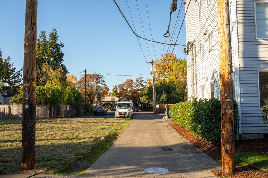 More Photos Of W. 15th Avenue, Eugene Land For Sale