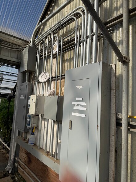 More Photos Of 20180 Spence Rd, Salinas General Retail For Sale