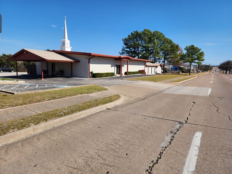More Photos Of 1730 Gross Rd, Mesquite Religious Facility For Sale