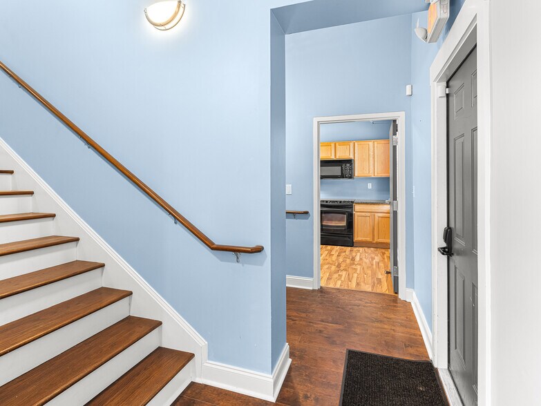 More Photos Of 14 Mimidis Ln, Swannanoa Office For Sale