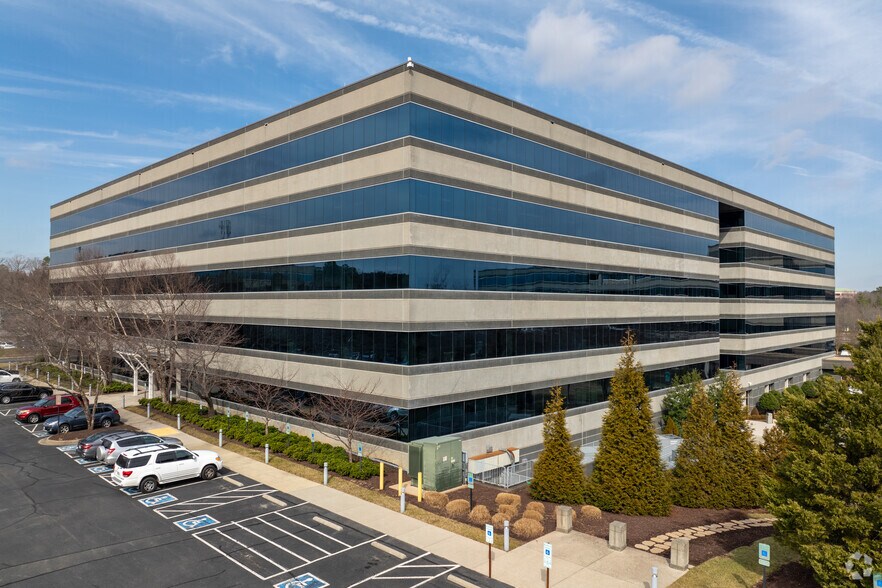 Primary Photo Of 9954 Mayland Dr, Richmond Office For Lease