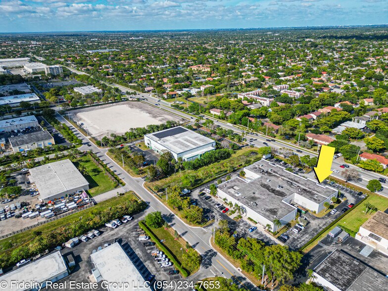 More Photos Of 3650 Coral Ridge Dr, Coral Springs Light Manufacturing For Sale