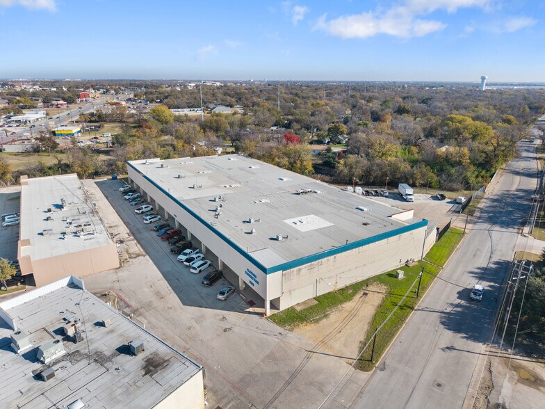 Primary Photo Of 5305 Midway Rd, Haltom City Distribution For Lease