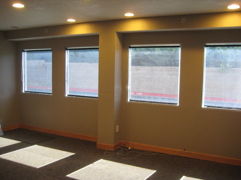 More Photos Of 15334 E Hinsdale Cir, Centennial Light Manufacturing For Lease