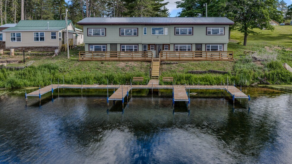 More Photos Of 8372 E Flowage Ln, Gordon Multifamily For Sale