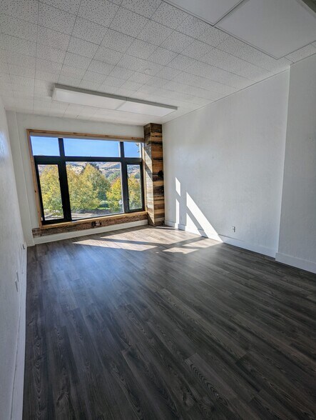 More Photos Of 357 W Center St, Pocatello Office Residential For Lease