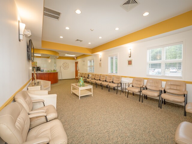 More Photos Of 1051-1103 W Sherman Ave, Vineland Medical For Lease