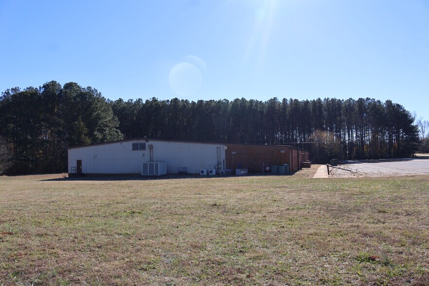 More Photos Of 225 Clover Ave, Comer Religious Facility For Sale