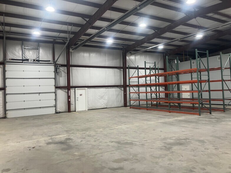 More Photos Of 1438 Johns Creek Rd, Milton Industrial For Lease