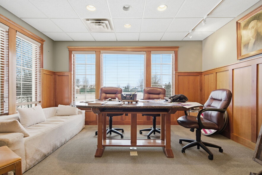 More Photos Of 145 New England Pl, Stillwater Storefront Retail Office For Sale