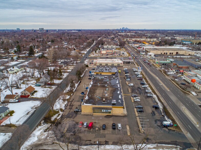 More Photos Of 9010-9072 Lyndale Ave S, Bloomington General Retail For Lease