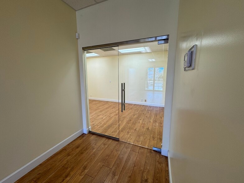 More Photos Of 6100 Plumas St, Reno Office For Sale