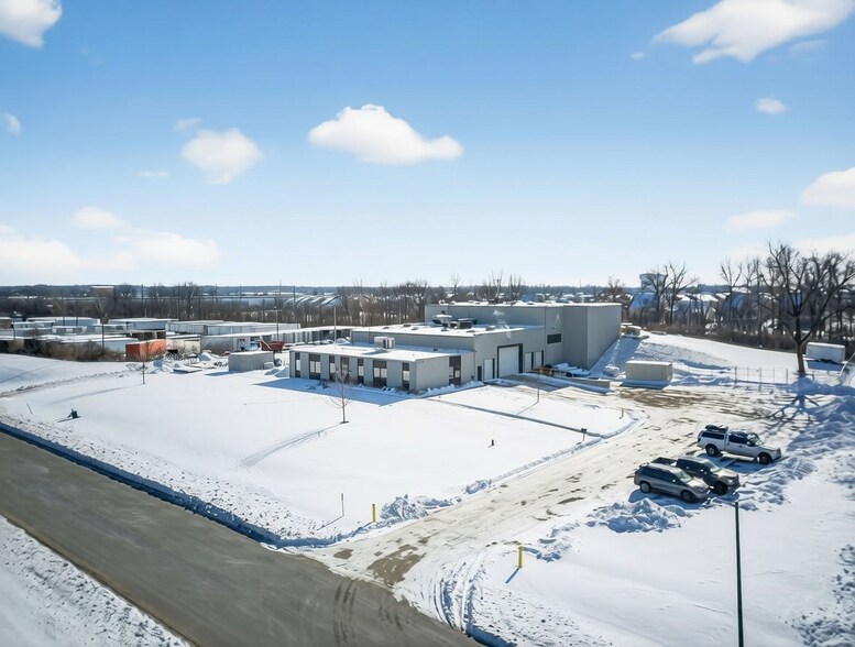 More Photos Of 1333 Research Rd, Gahanna Manufacturing For Sale