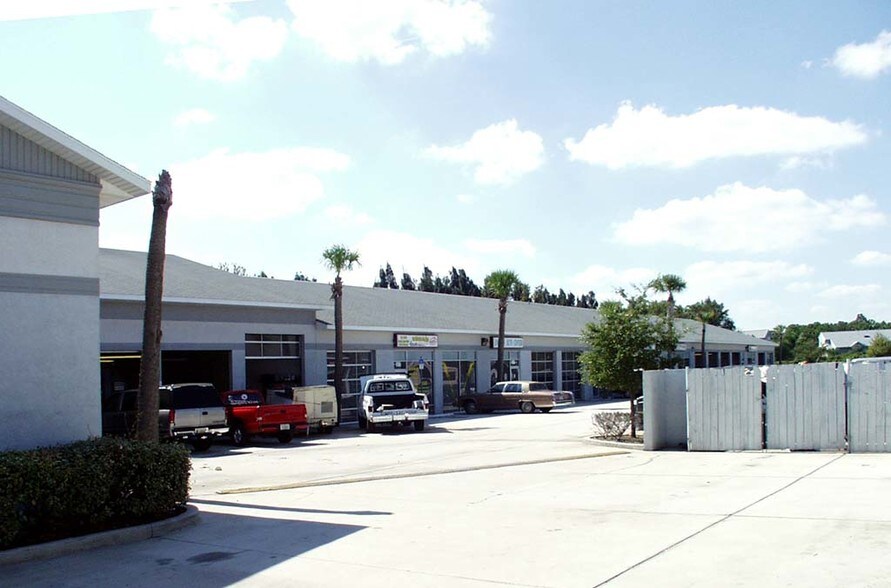 More Photos Of 4590 Babcock St NE, Palm Bay Warehouse For Lease