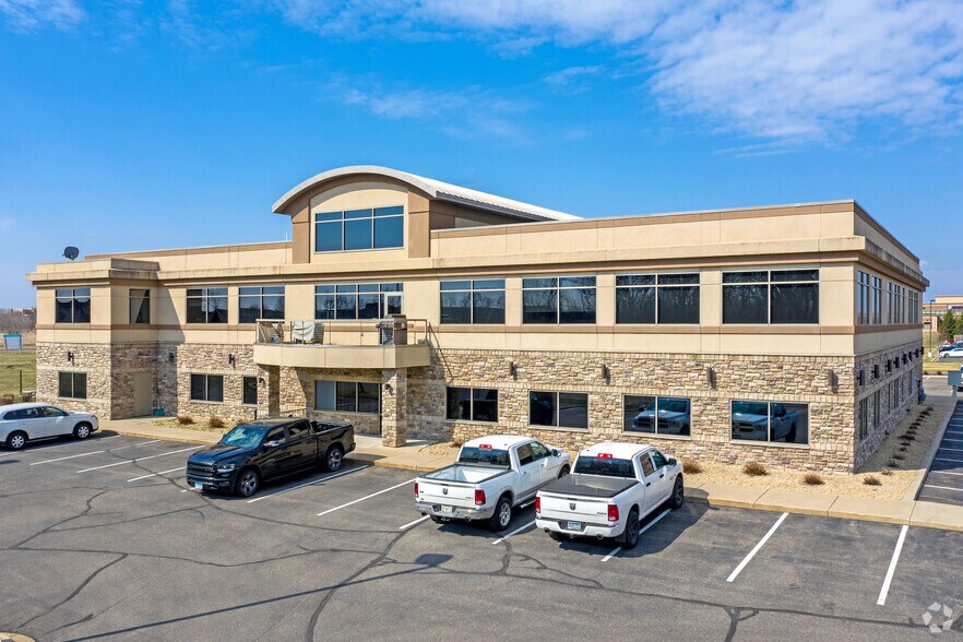 More Photos Of 1901 Kruchten Ct S, Sartell Office For Sale