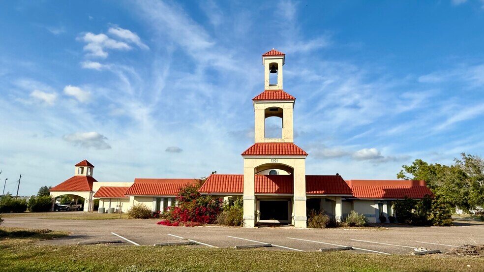 Primary Photo Of 1501 La Jolla Ave, Sun City Center Religious Facility For Sale