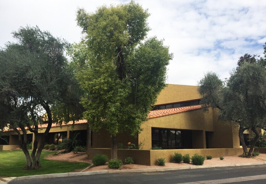 More Photos Of 4801 S Lakeshore Dr, Tempe Office For Lease