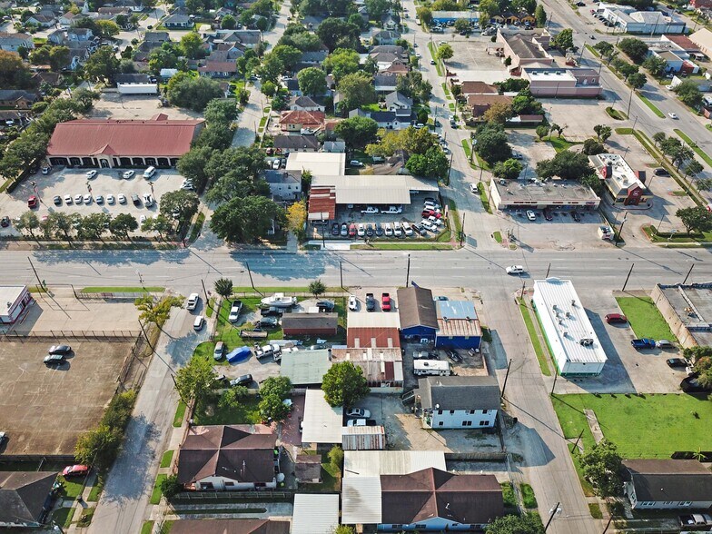 More Photos Of 1106 Wayside Dr, Houston Auto Repair For Sale