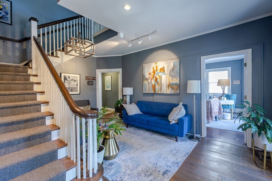 More Photos Of 2036 E 7th St, Charlotte Loft Creative Space For Sale