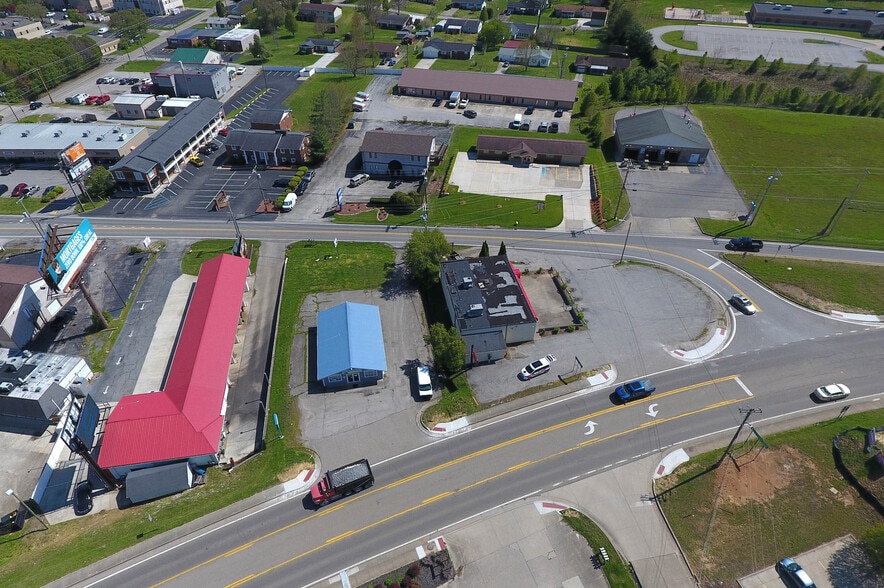 More Photos Of 3980 Teays Valley Rd, Hurricane General Retail For Sale