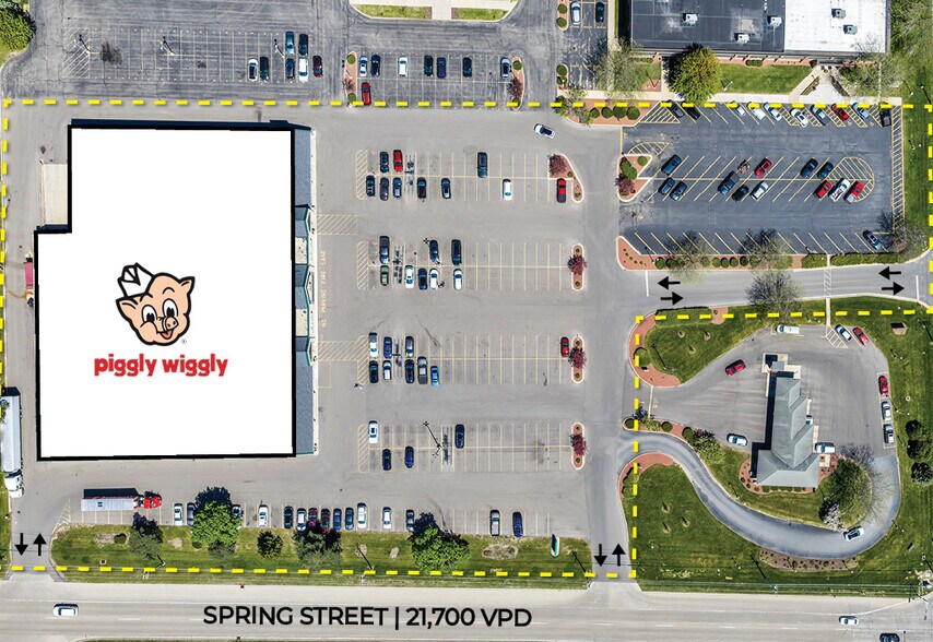 More Photos Of 5600 Spring St, Racine Supermarket For Sale