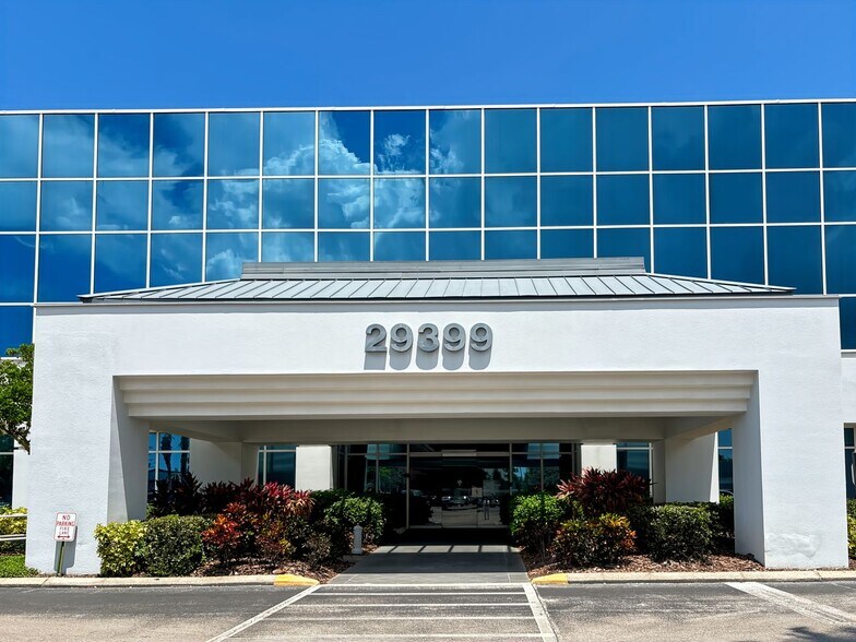 More Photos Of 29399 US Highway 19 N, Clearwater Office For Lease