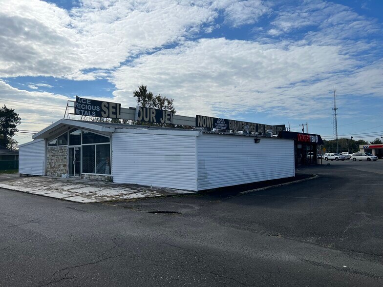 More Photos Of ,  General Retail For Sale