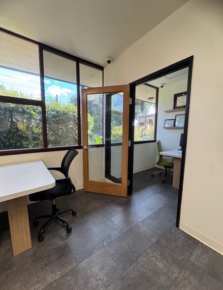 More Photos Of 814 W Foothill Blvd, Monrovia Medical For Sale