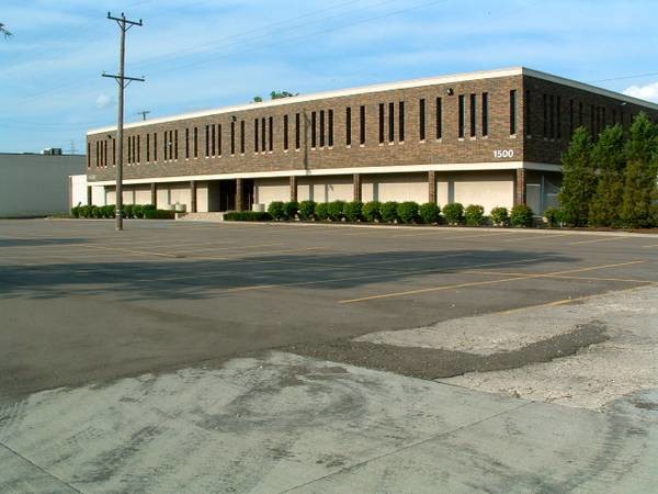 Primary Photo Of 1500 N Stephenson Hwy, Royal Oak Light Manufacturing For Lease