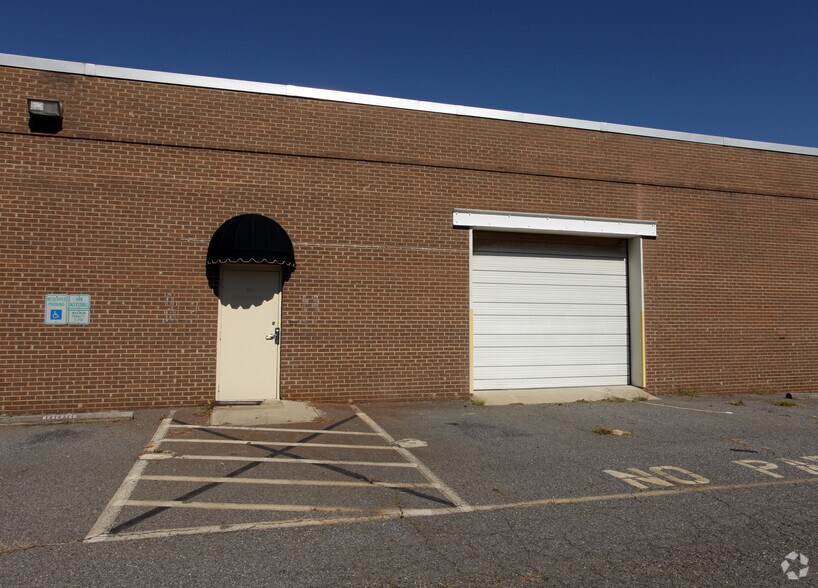 More Photos Of 1109 E Ozark Ave, Gastonia Warehouse For Sale