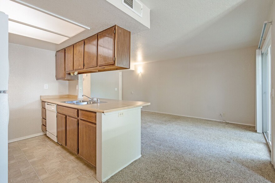 More Photos Of 931-939 W East Ave, Chico Apartments For Sale