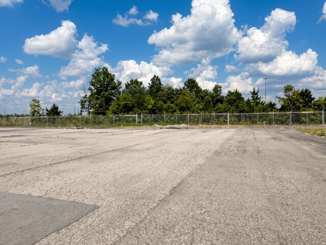 More Photos Of 6702 Enterprise Dr, Louisville Land For Lease