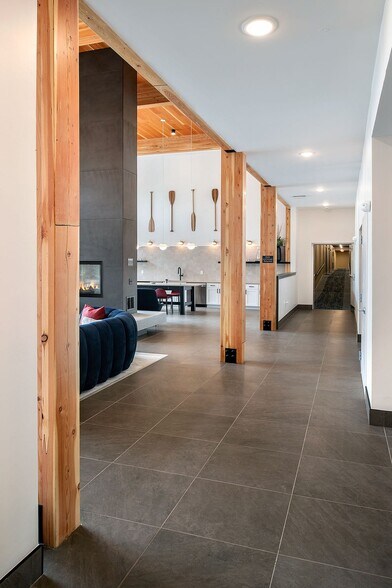 More Photos Of 400 Truesdell Ave, La Porte Apartments For Lease