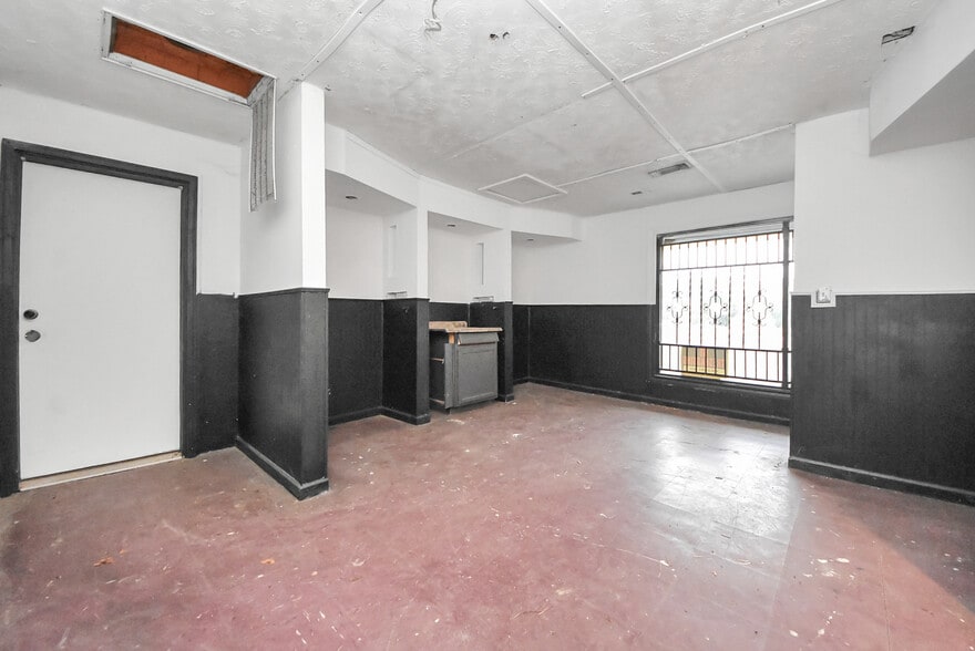 More Photos Of 8101 Tidwell Rd, Houston Freestanding For Sale