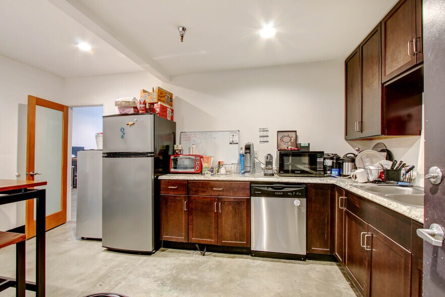 More Photos Of 1438-1444 9th St, Santa Monica Loft Creative Space For Lease