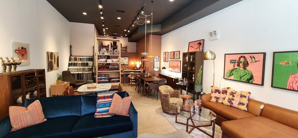 More Photos Of 4835 N Damen Ave, Chicago Apartments For Lease