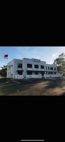 More Photos Of 2011 W Cleveland St, Tampa Loft Creative Space For Sale