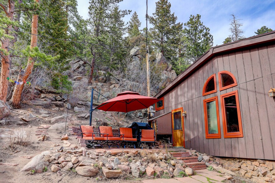 More Photos Of 468 Riverside Dr, Lyons Specialty For Sale