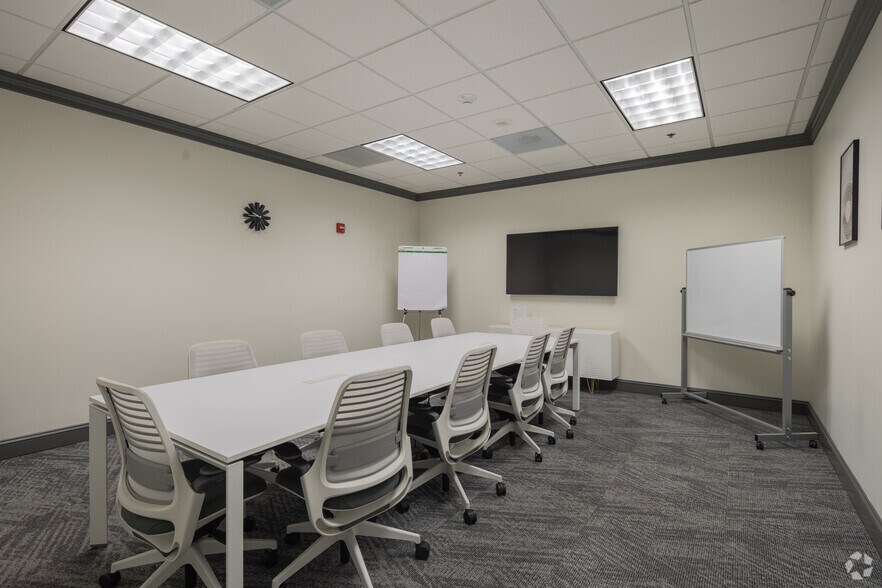 More Photos Of 1501 Main St, Columbia Coworking Space