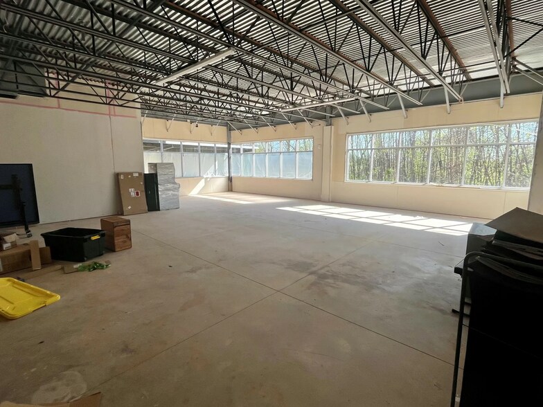 More Photos Of 4308 Grant Blvd, Yukon Medical For Lease