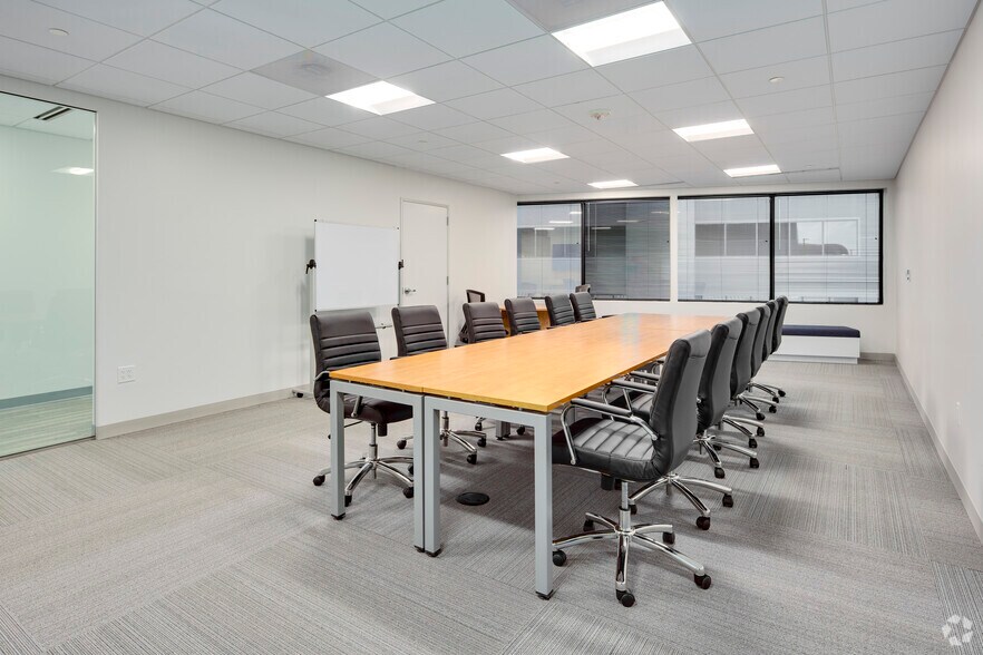 More Photos Of 8607 Westwood Center Dr, Vienna Office For Lease